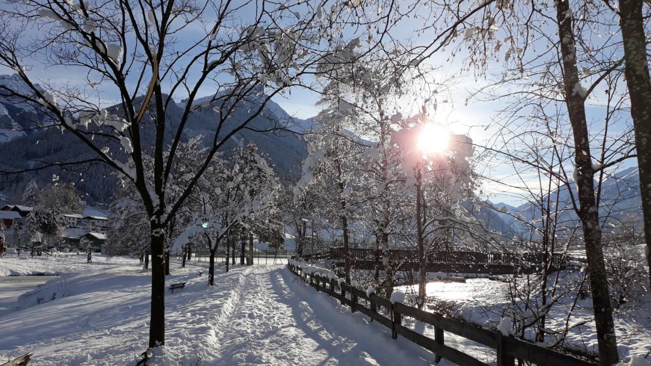 Haus Ruetzbach Lägenhet Neustift im Stubaital Exteriör bild