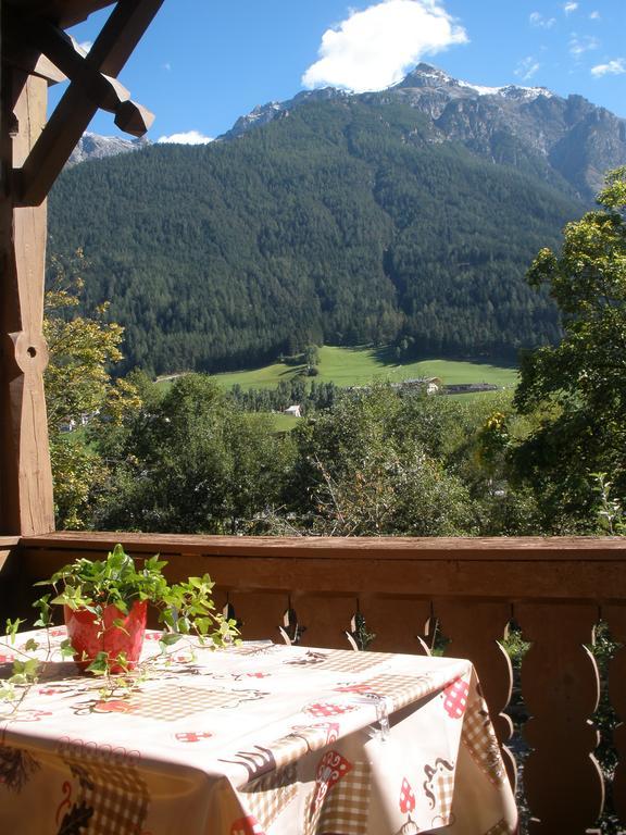 Haus Ruetzbach Lägenhet Neustift im Stubaital Exteriör bild